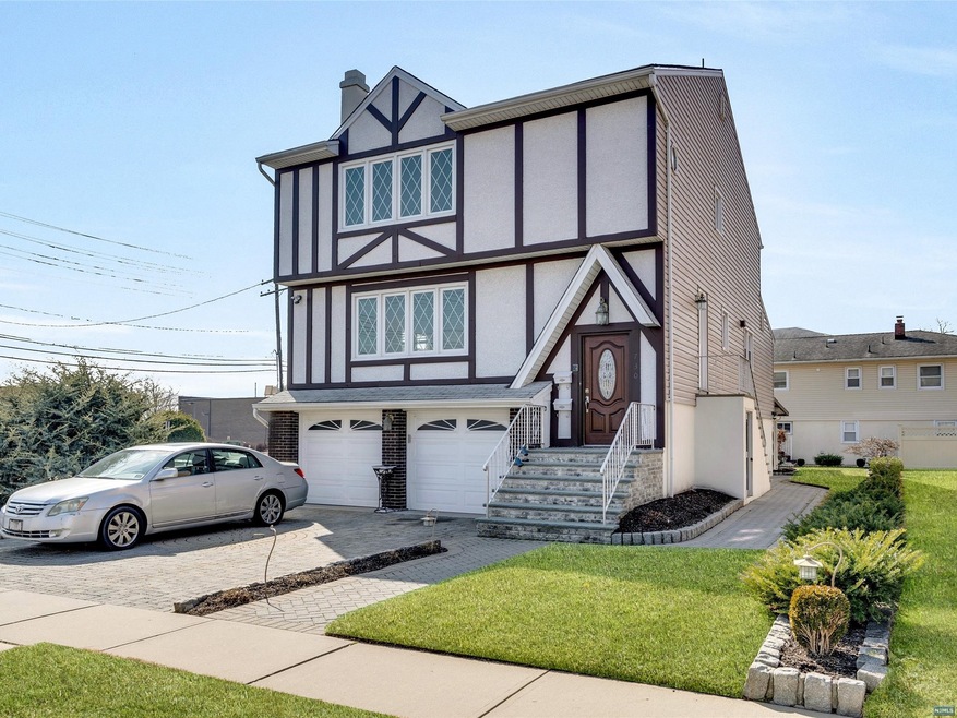 730 Page Ave, Lyndhurst, NJ 07071 - photo 1