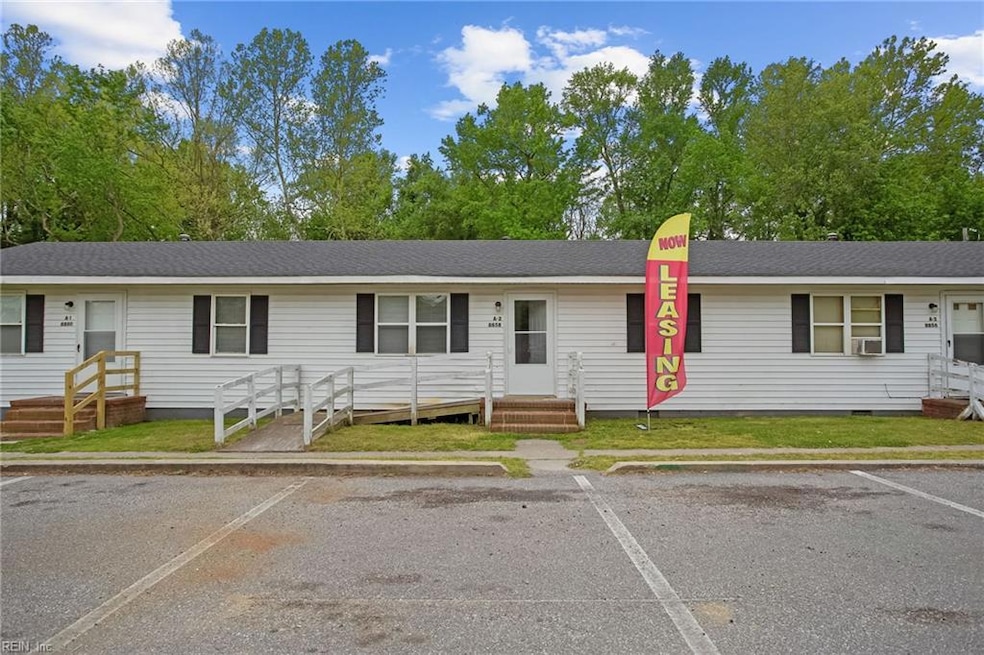 8858 Smithfield Apartments Ln, Smithfield, VA 23430 - photo 1
