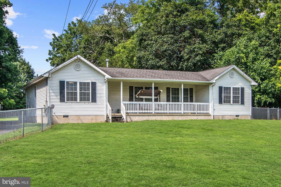 147 W Academy St, Clayton, NJ 08312 - photo 1