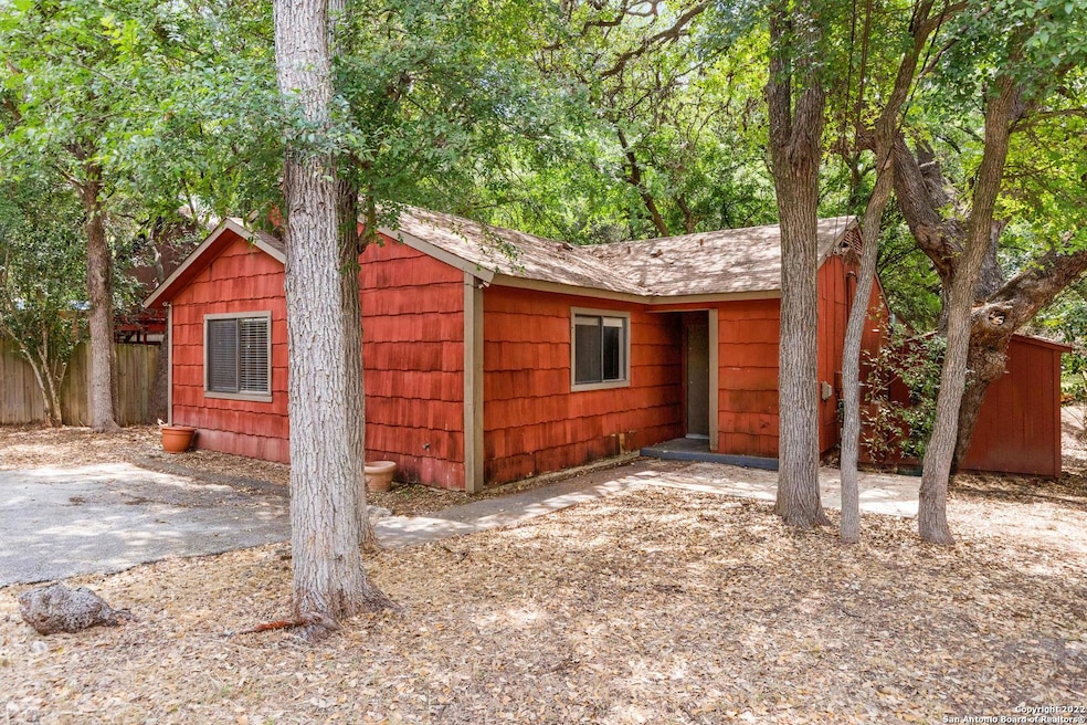 1005 Earle St, San Marcos, TX 78666 - photo 1