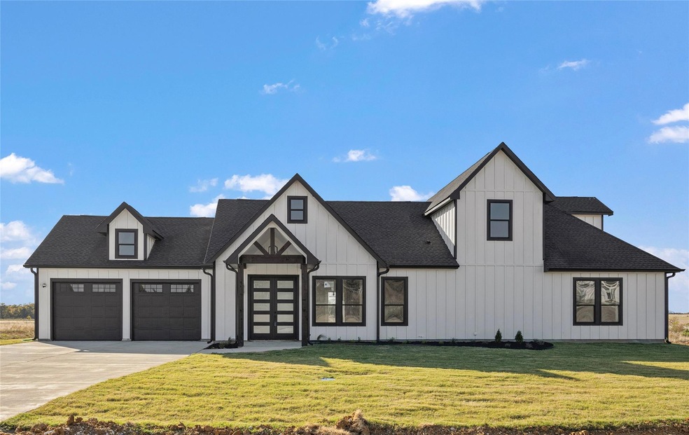 Under Contract $469,000