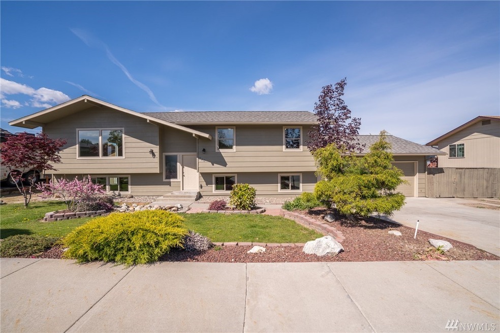 240 S Karry Ln, East Wenatchee, WA 98802 - photo 1