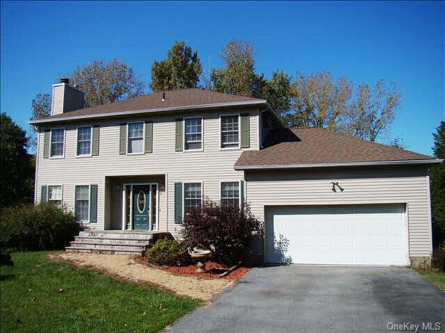 11 Bayberry Ln, Poughkeepsie, NY 12603 - photo 1