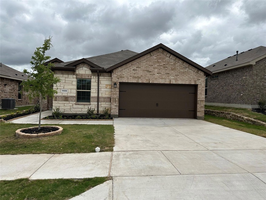 1509 Wellford Rd, Fort Worth, TX 76108 - photo 1