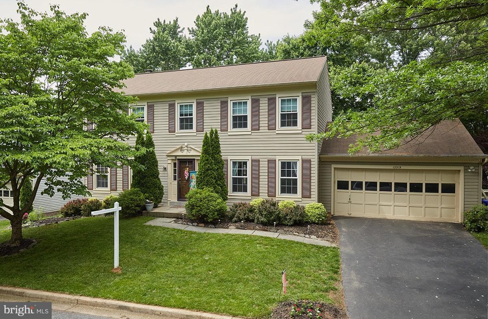 13519 Spinning Wheel Dr, Germantown, MD 20874 - photo 1