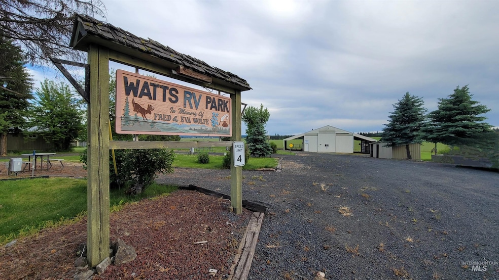 705 W Pierce Ave, Weippe, ID 83553 - photo 1