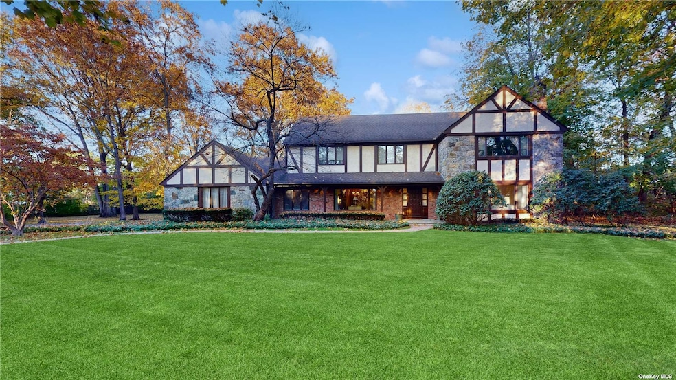 Sold $2,300,000 • Co-Listing Agent