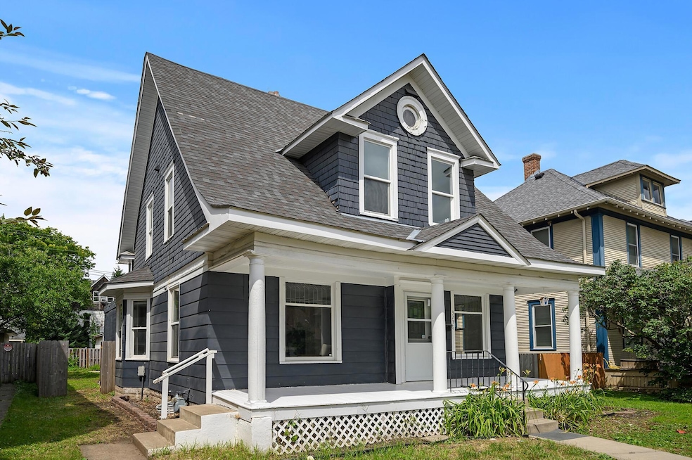 For Sale $400,000 • Co-Listing Agent