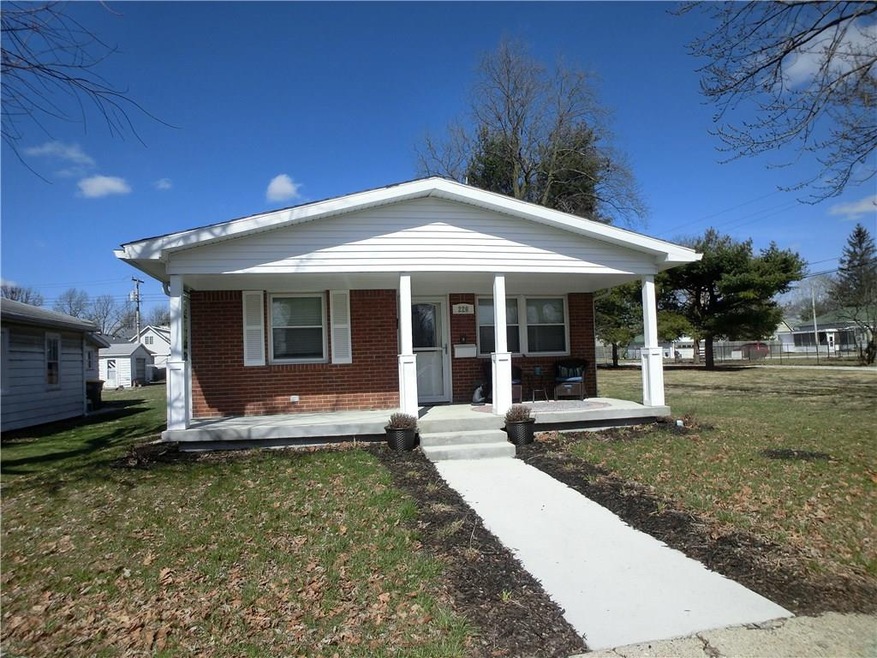 226 W Jackson St, Tipton, IN 46072 - photo 1