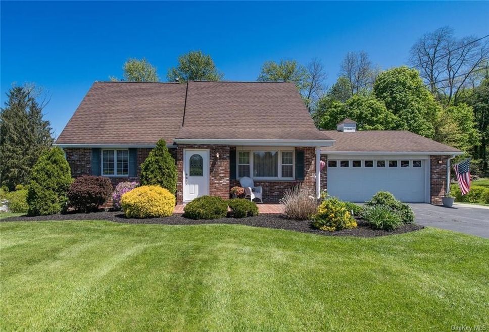 11 Kretch Cir, Wappingers Falls, NY 12590 - photo 1