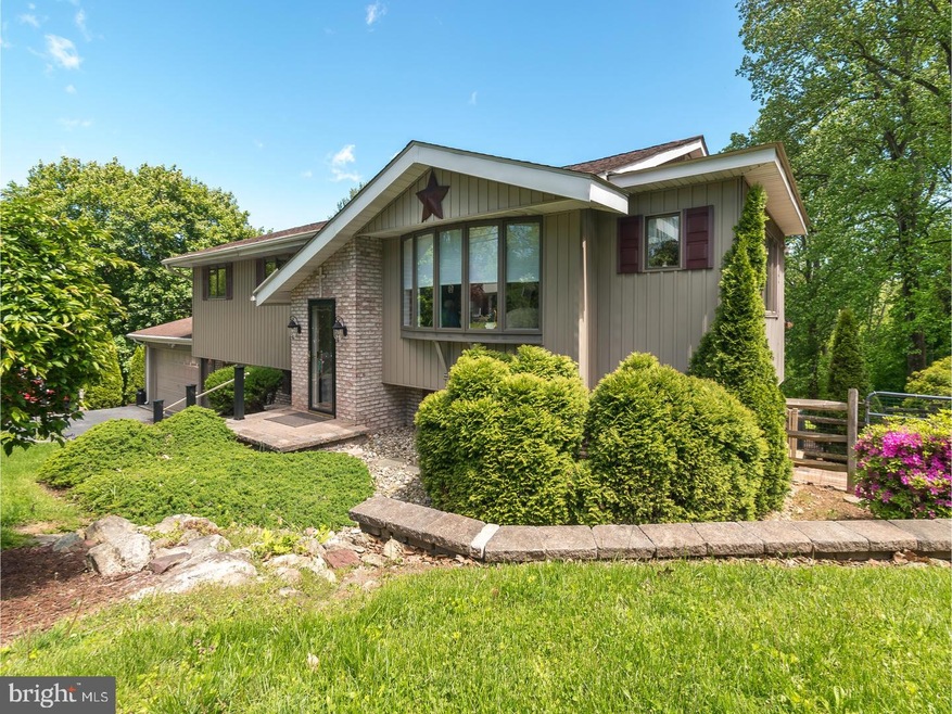 5917 Emmaus Rd, Emmaus, PA 18049 - photo 1