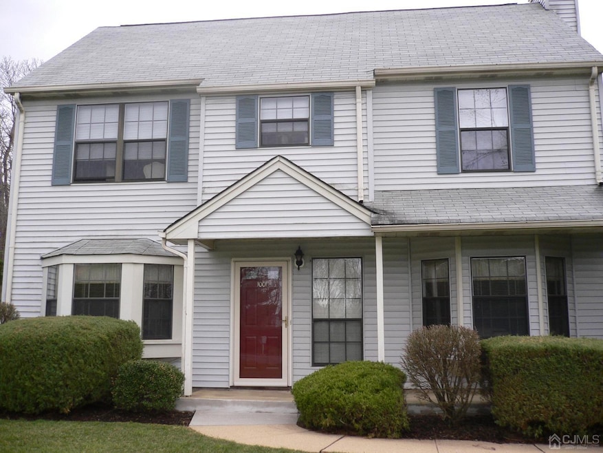 1001 Maplecrest Rd, Edison, NJ 08820 - photo 1