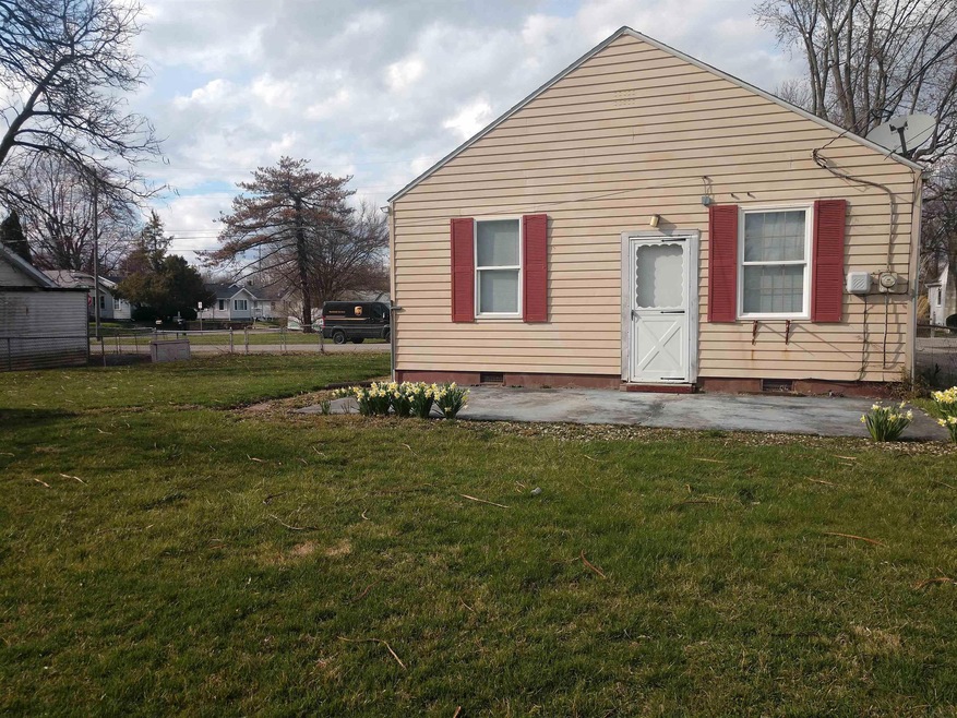 903 E 25th St, Muncie, IN 47302 - photo 1