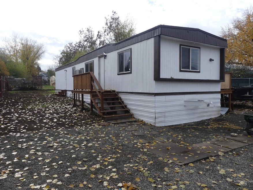 1483 Elm St, Clarkston, WA 99403 - photo 1