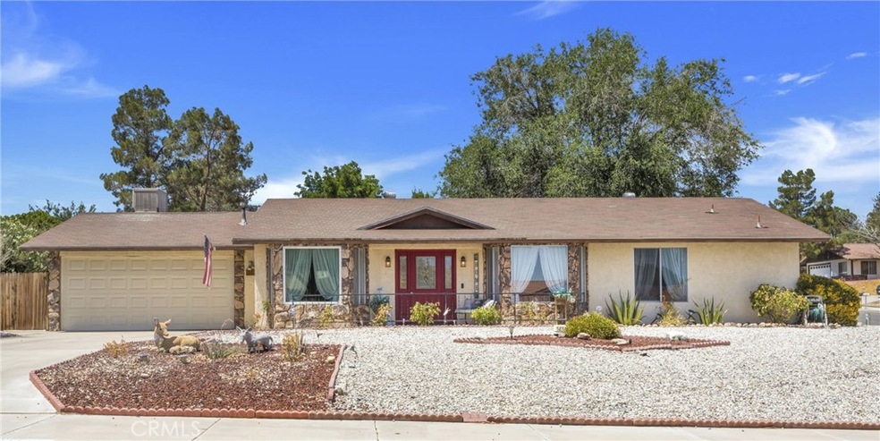 14342 Glenview Dr, Victorville, CA 92395 - photo 1