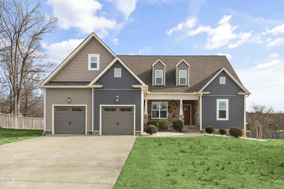 Sold $595,000