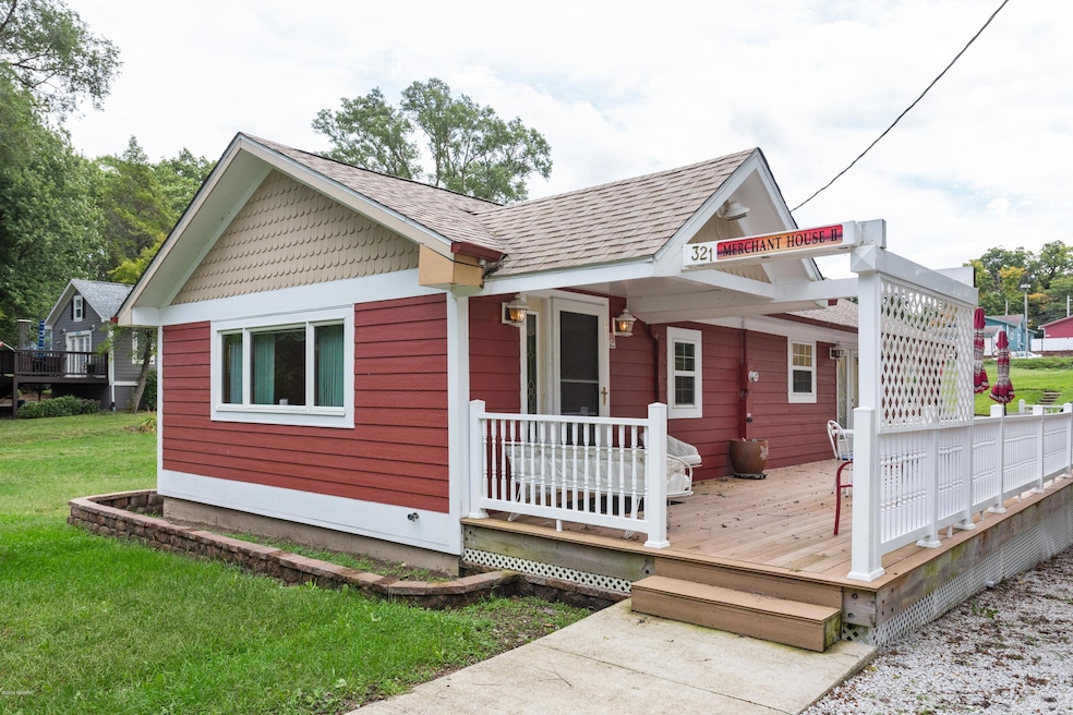 321 E Merchant