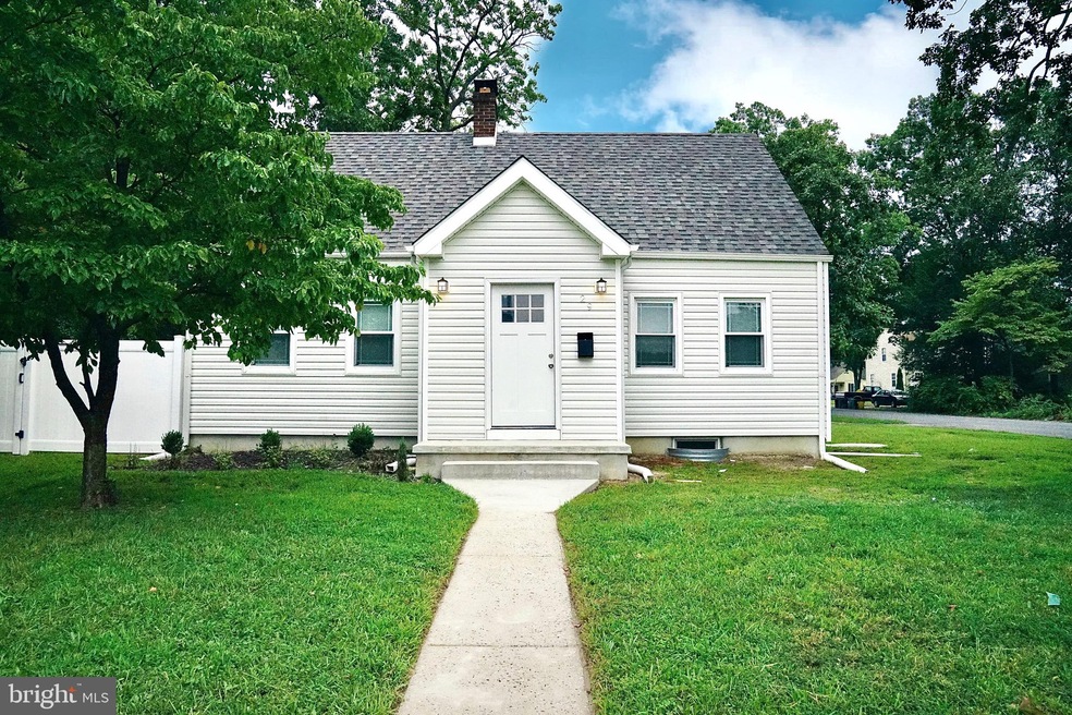 29 Hemlock Ave, Laurel Springs, NJ 08021 - photo 1