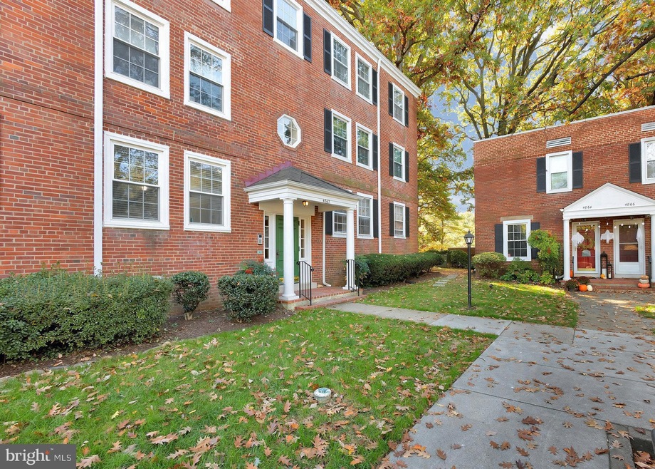 4862 28th St S unit A1, Arlington, VA 22206 - photo 1