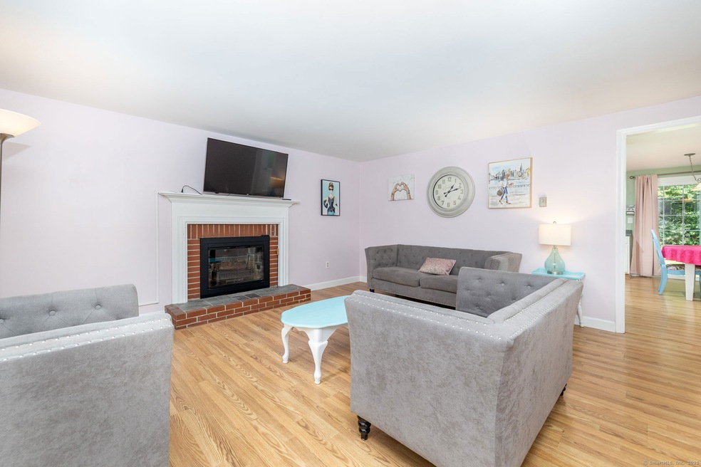 11 Brandywine Ln, Suffield, CT 06078 - photo 1