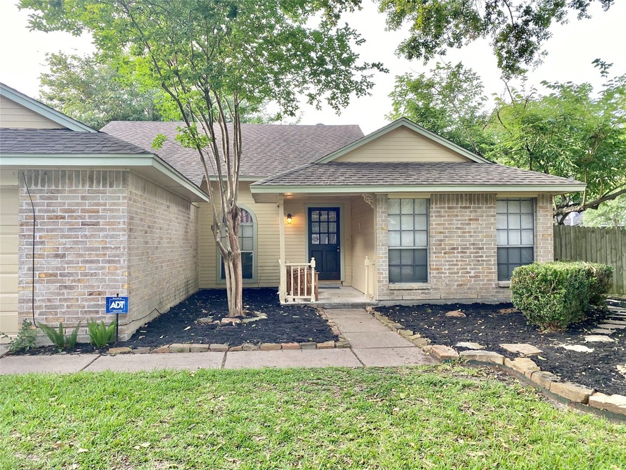 15502 Meadow Village Dr, Houston, TX 77095 - photo 1