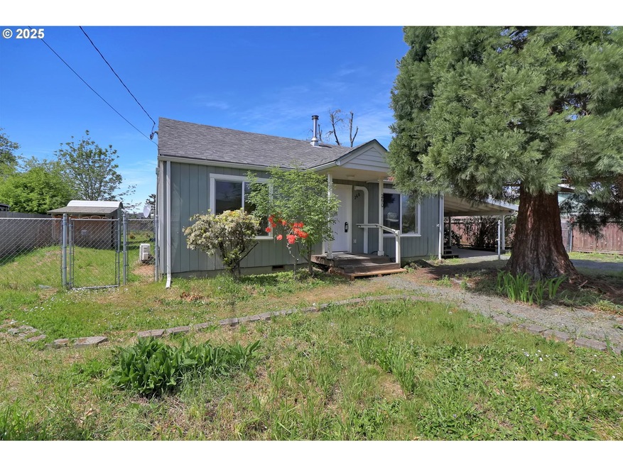 260 Chapman Ln, Springfield, OR 97478 - photo 1