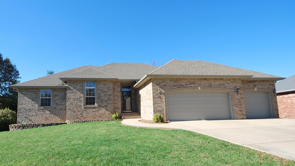 509 N Milton Dr, Nixa, MO 65714 - photo 1