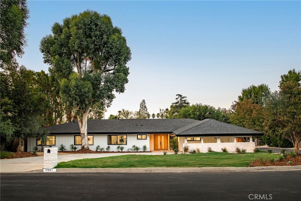 17601 Mccormick St, Encino, CA 91316 - photo 1