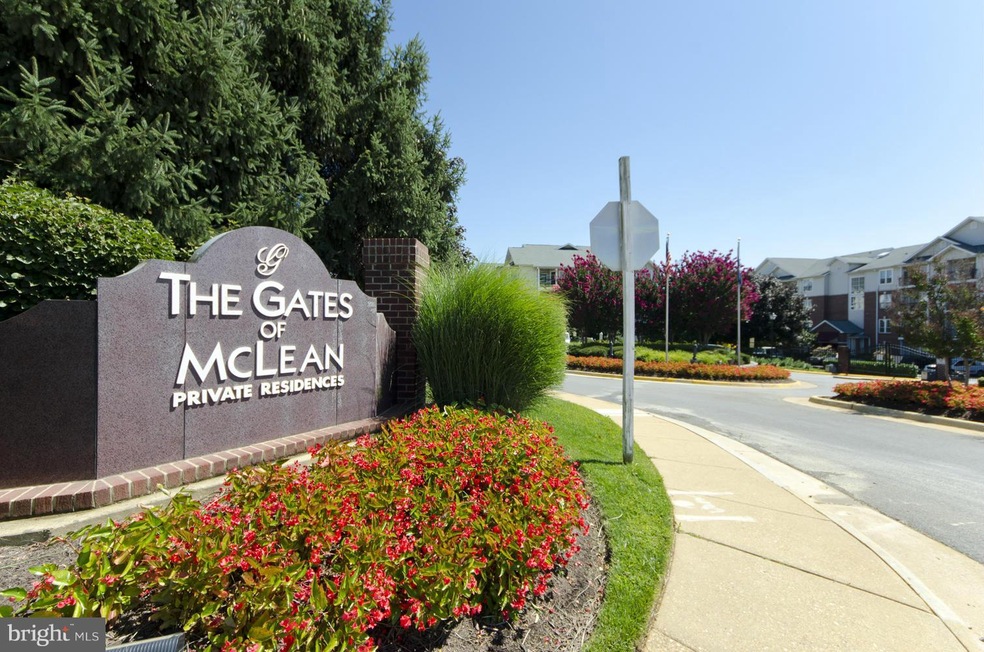 The Gates Of McLean unit 5209, McLean, VA 22102 - photo 1