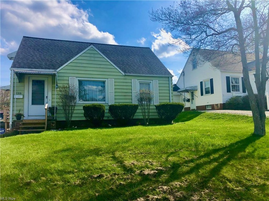 1316 Spangler Rd NE, Canton, OH 44714 - photo 1