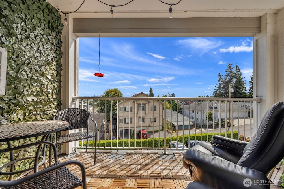 Sold $400,000 • Co-Listing Agent