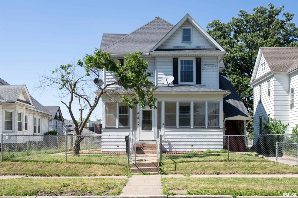 618 W 17th St, Davenport, IA 52803 - photo 1