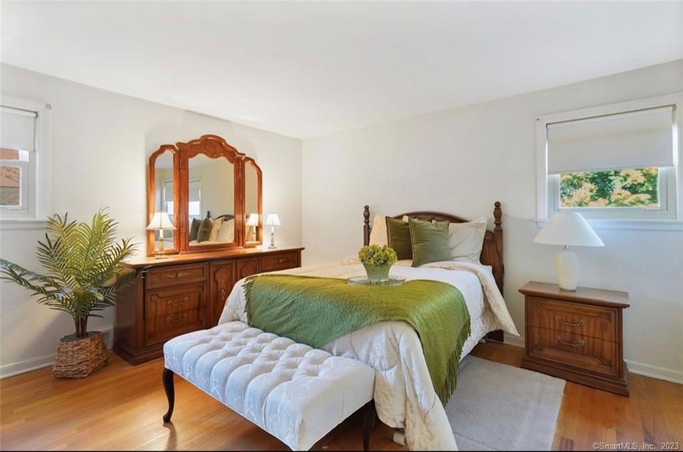 27 Fox Hill Rd, Wethersfield, CT 06109 - photo 1