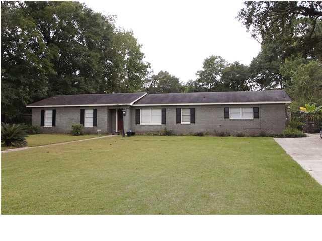 3961 Hillcrest Ln W, Mobile, AL 36693 - photo 1