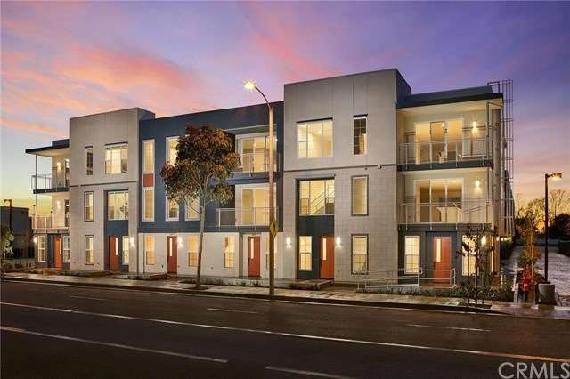 Exterior photo. 2015 Placentia Ave is the door on 