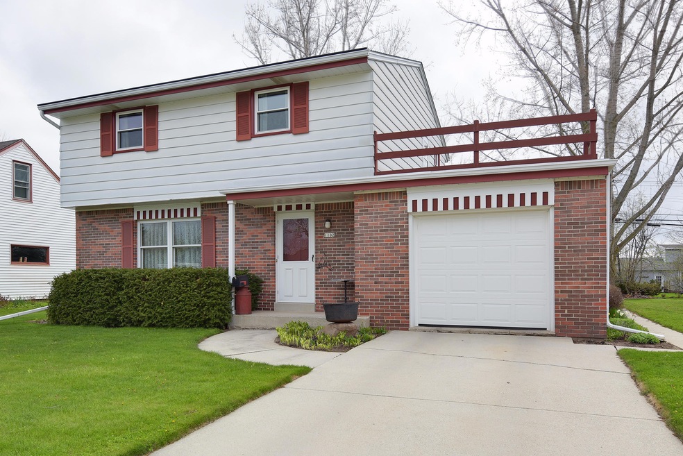 Front Main Exterior of Home