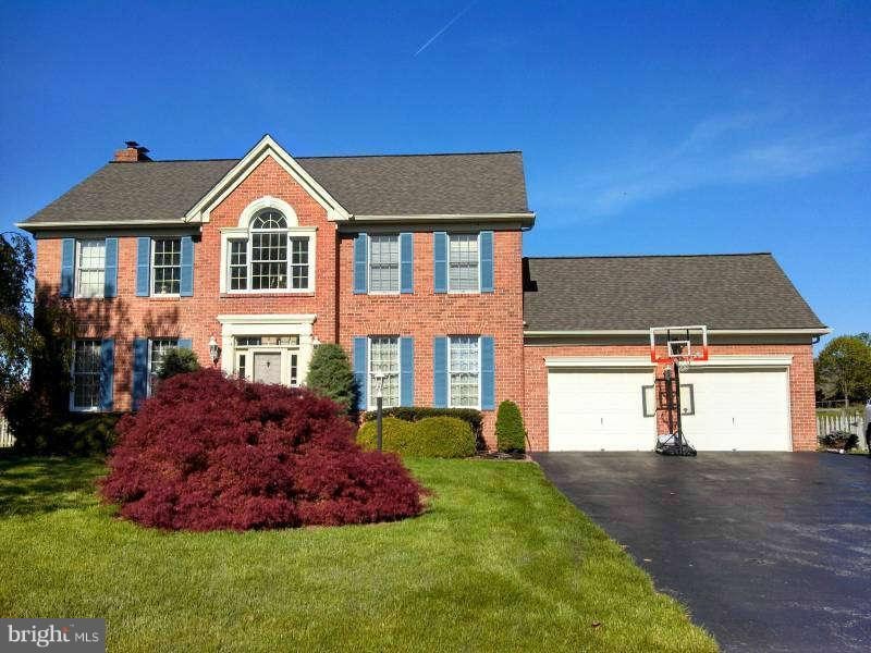 8204 Fox Hunt Ln, Frederick, MD 21702 - photo 1