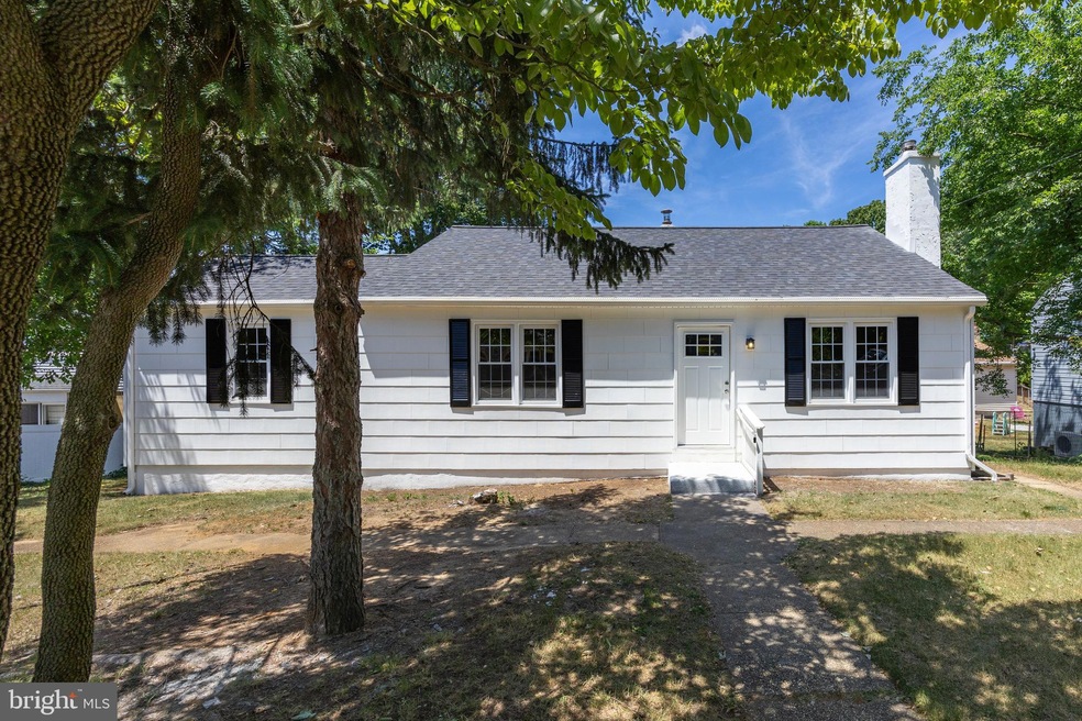 217 Chestnut St, Runnemede, NJ 08078 - photo 1