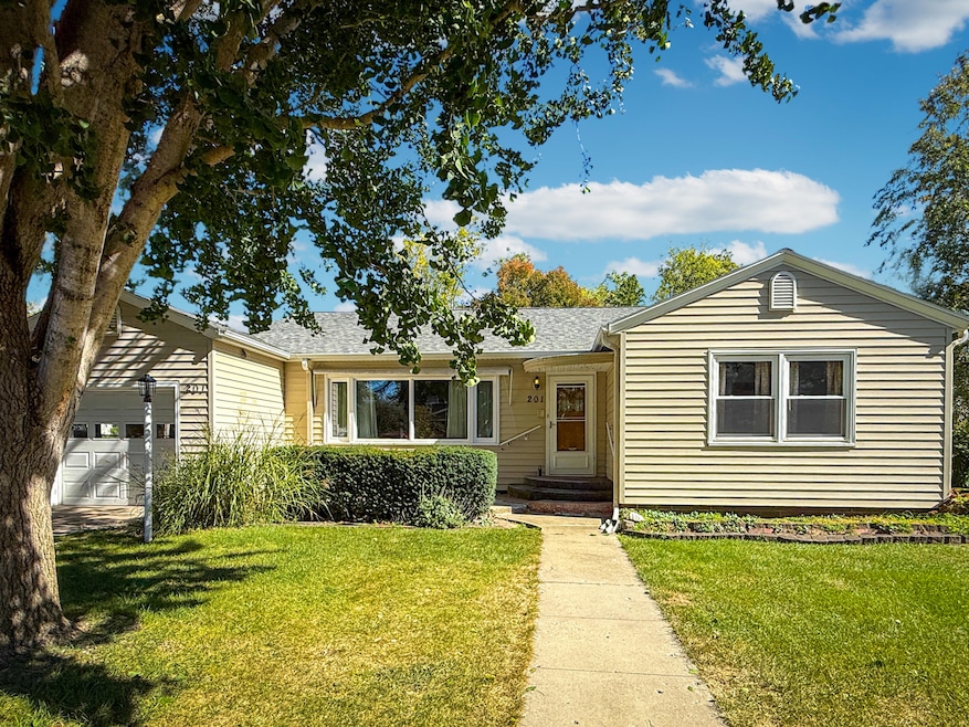 201 SE 2nd St, Ogden, IA 50212 - photo 1