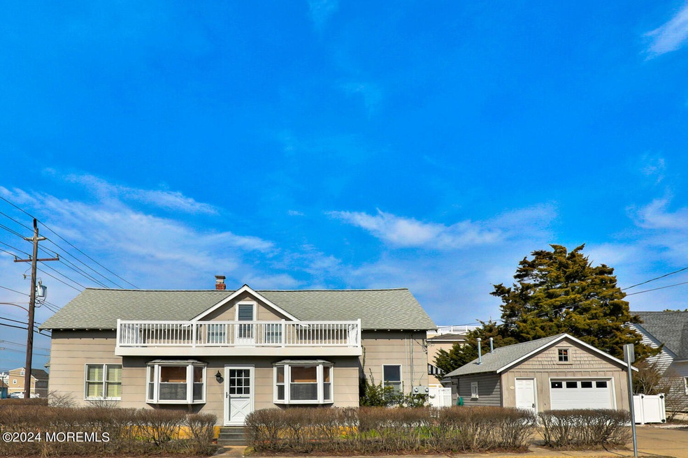 6215 Long Beach Blvd., Brant Beach