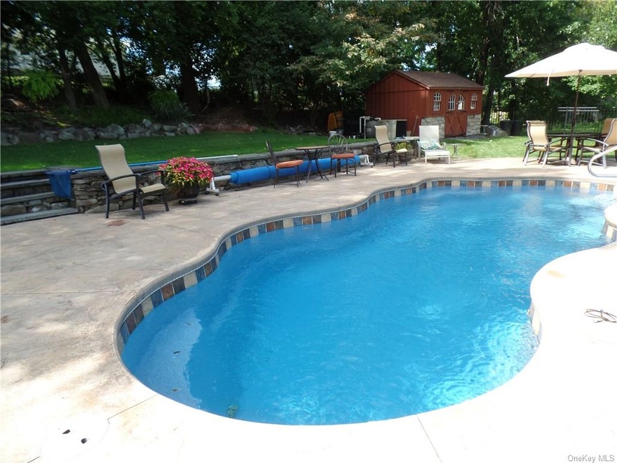 18 Princess Ln, Newburgh, NY 12550 - photo 1