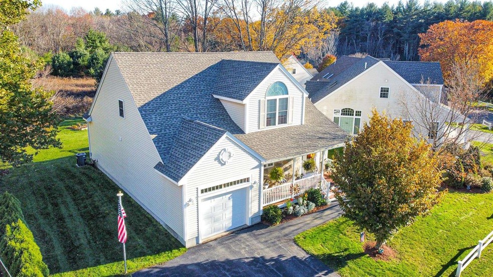 2 Nicolls Cir, Hudson, NH 03051 - photo 1