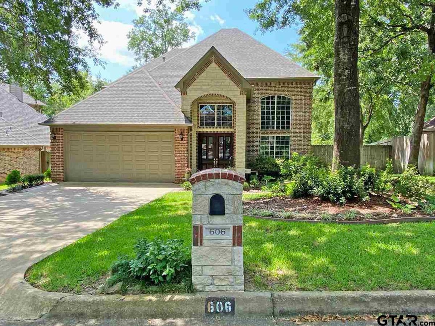 606 Chimney Rock Dr, Tyler, TX 75703 - photo 1