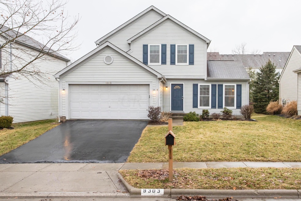 9303 Prestwick Green Dr, Columbus, OH 43240 - photo 1