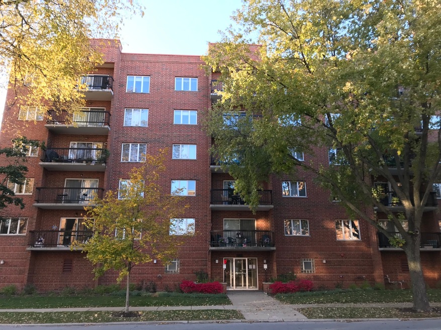 820 Graceland Ave unit 502, Des Plaines, IL 60016 - photo 1