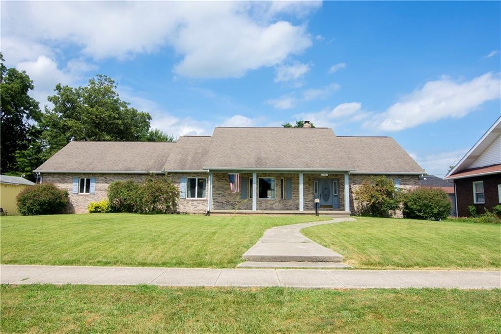 208 W Main St, Thorntown, IN 46071 - photo 1