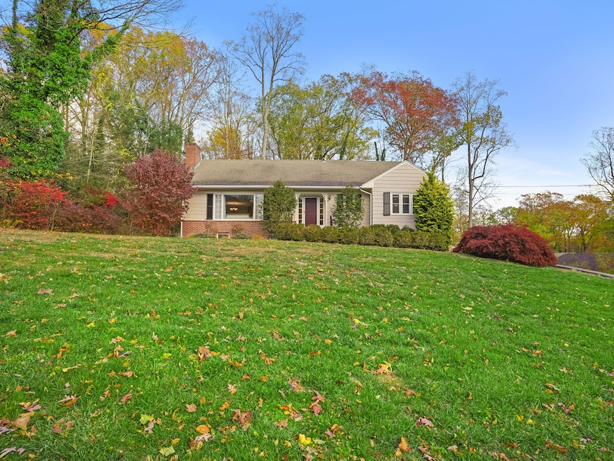 50 Hemlock Trail, Trumbull, CT 06611 - photo 1