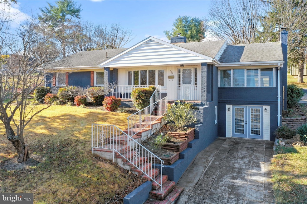 508 Massanutten Heights, Woodstock, VA 22664 - photo 1