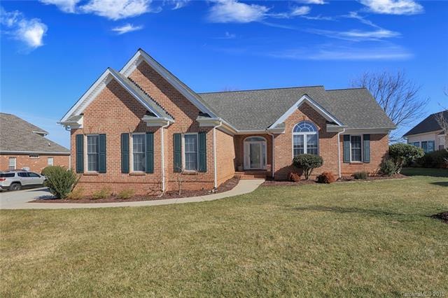 137 Fox Den Cir, Statesville, NC 28677 - photo 1