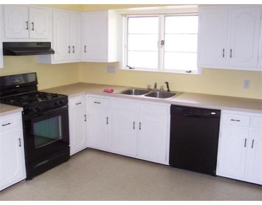 70 Lincoln St unit 1ST, Hudson, MA 01749 - photo 1